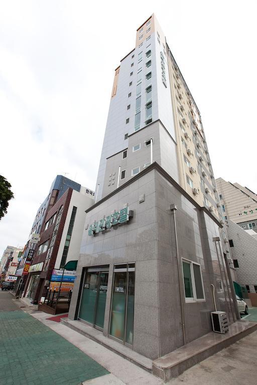 Olle Tourist Hotel Csedzsu Kültér fotó