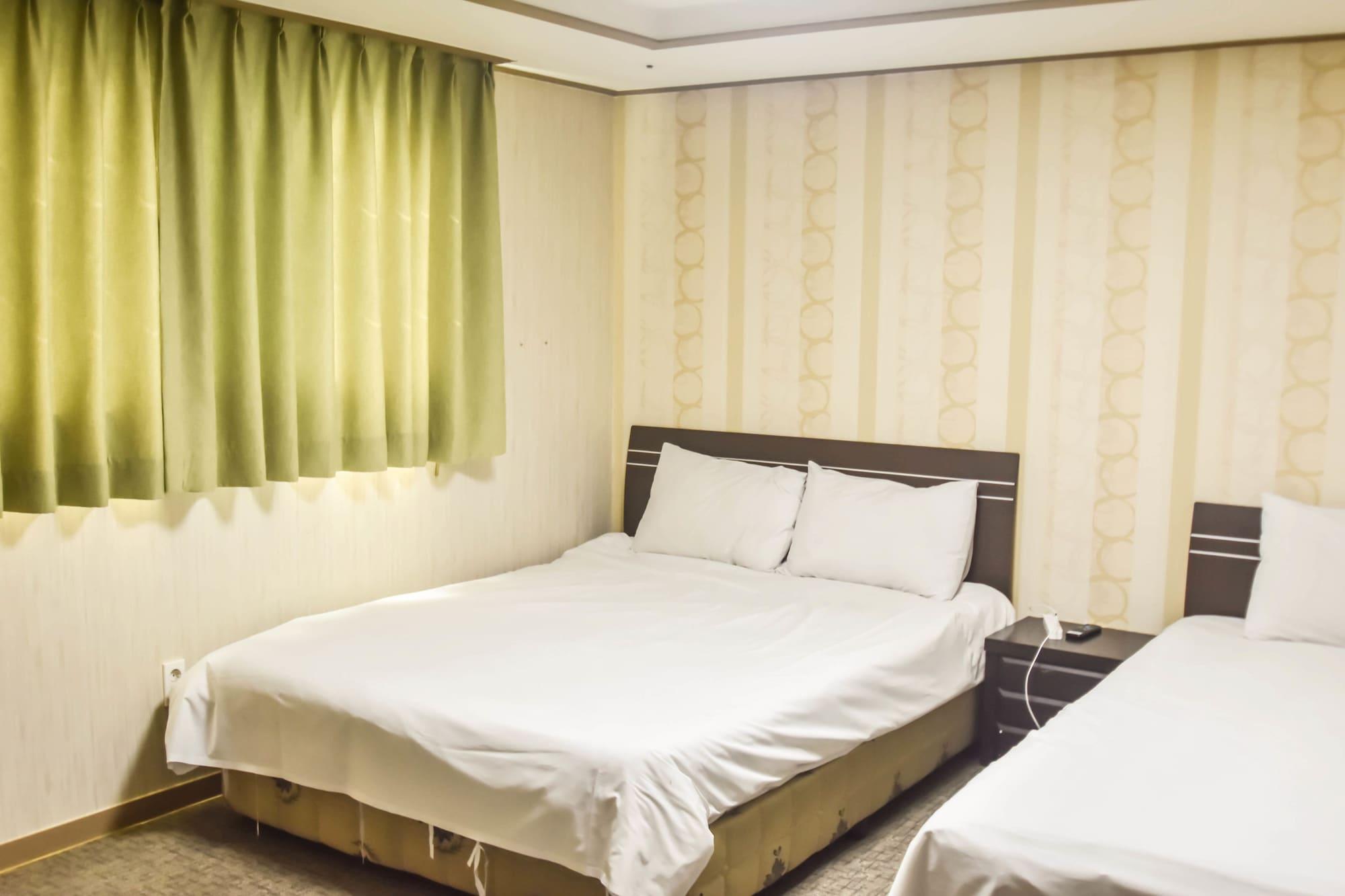 Olle Tourist Hotel Csedzsu Kültér fotó
