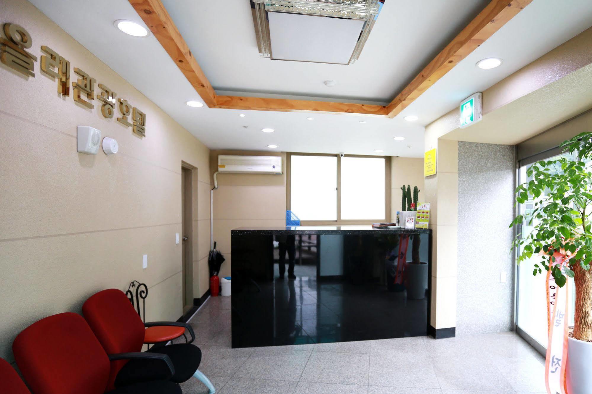 Olle Tourist Hotel Csedzsu Kültér fotó