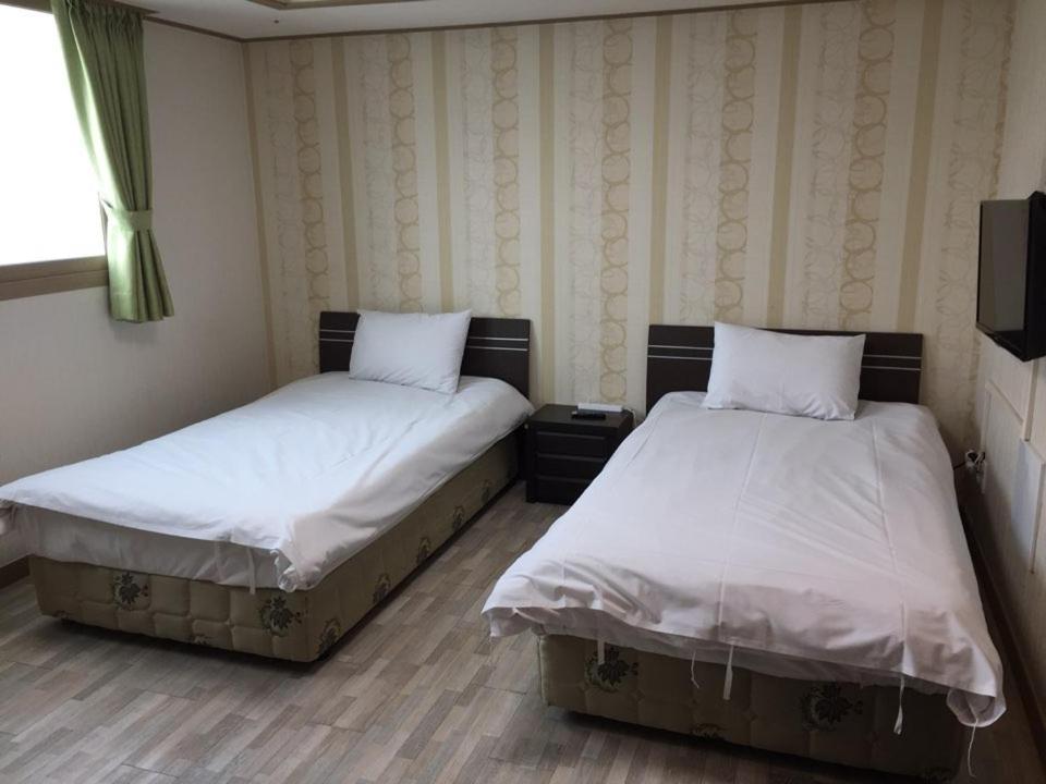 Olle Tourist Hotel Csedzsu Kültér fotó