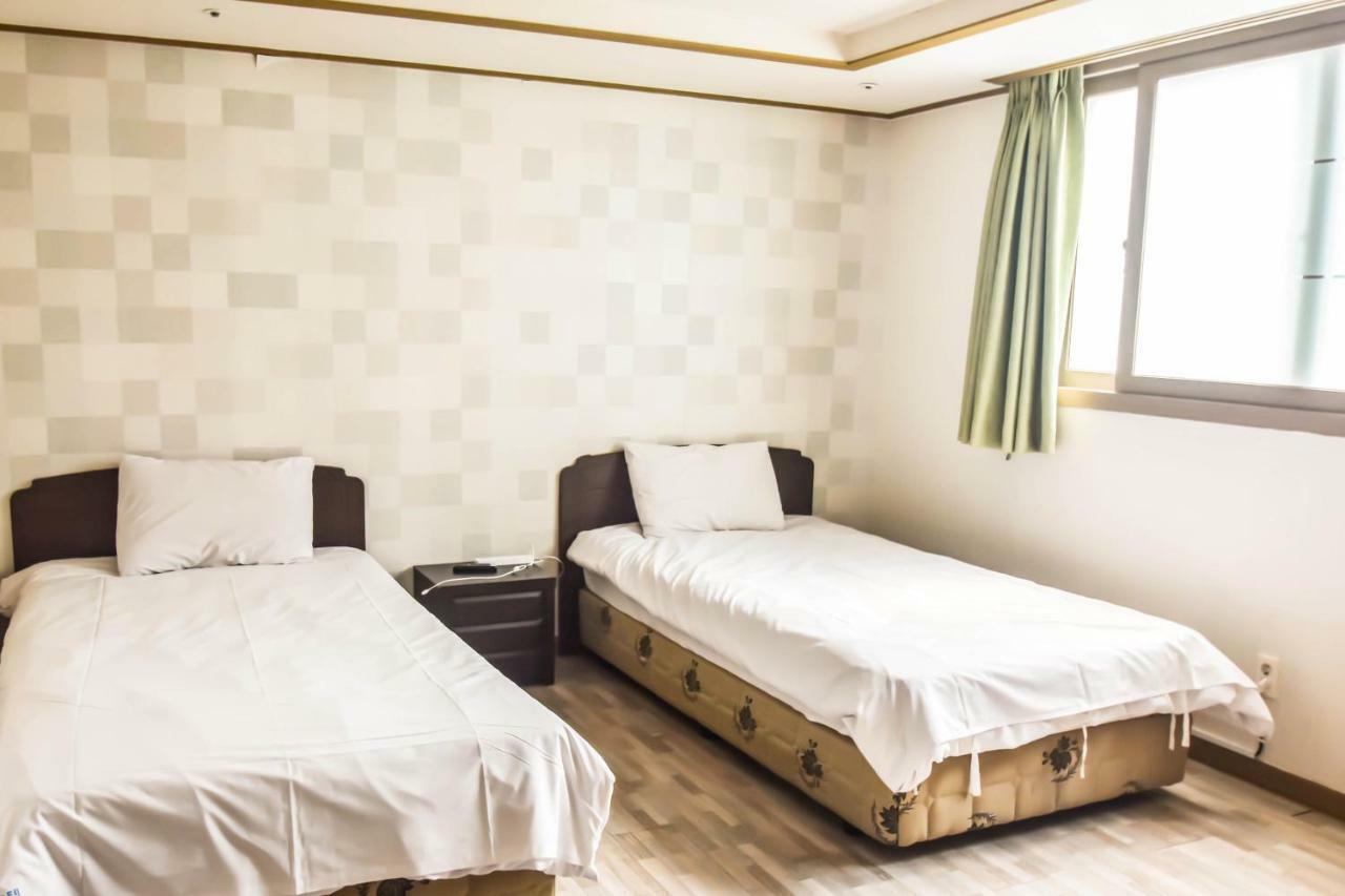 Olle Tourist Hotel Csedzsu Kültér fotó