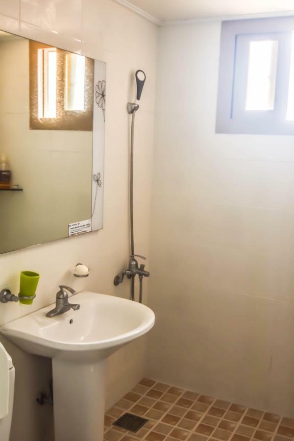 Olle Tourist Hotel Csedzsu Kültér fotó